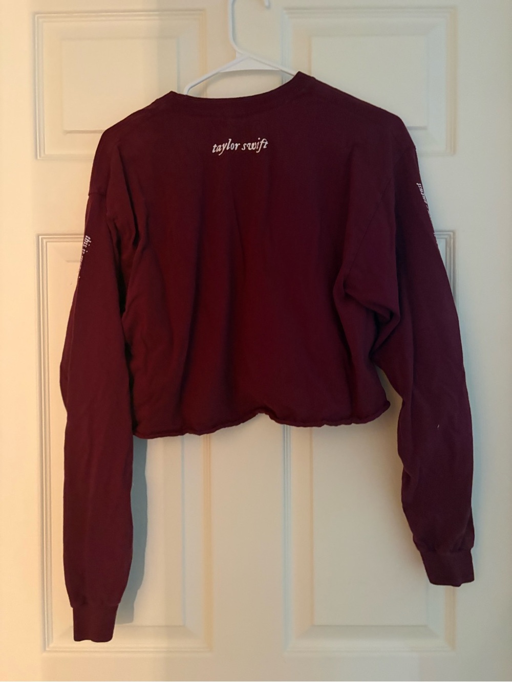 Taylor Swift Folklore Maroon Graphic Cropped Long Sleeve L - Picture 2 of 5